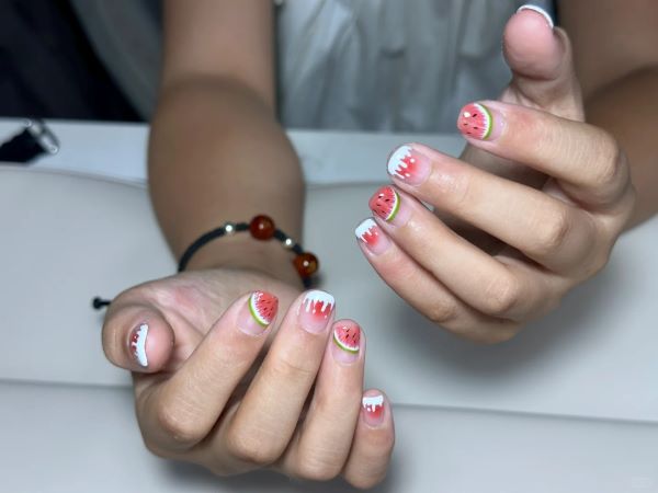 mẫu nail dưa hấu 4