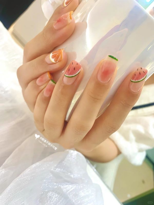 mẫu nail dưa hấu 5