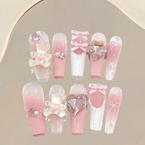 mẫu nail hoạt hình 11