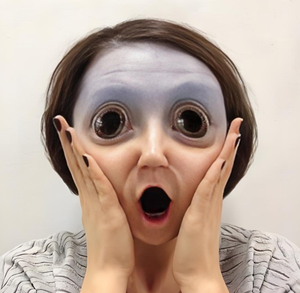 meme kinh dị hài