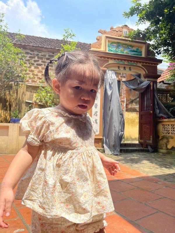 meme pam lườm