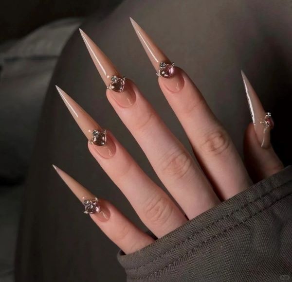 nail dài nhọn 17
