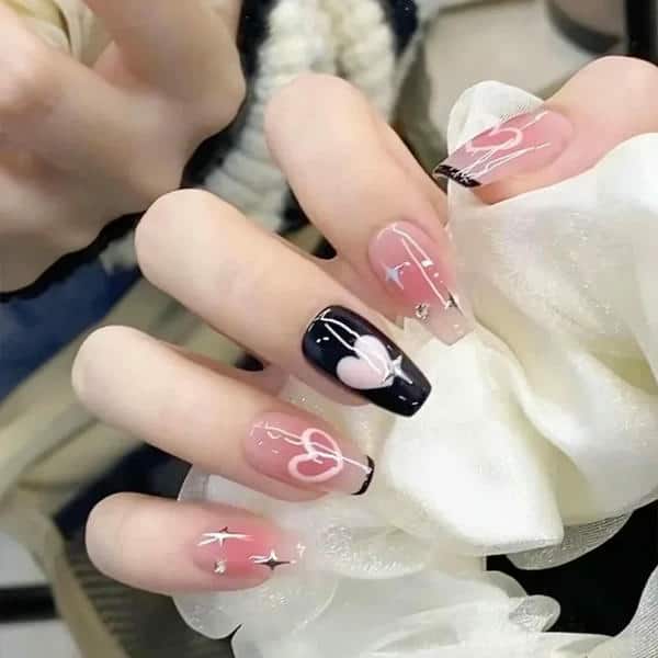nail hình trái tim 11