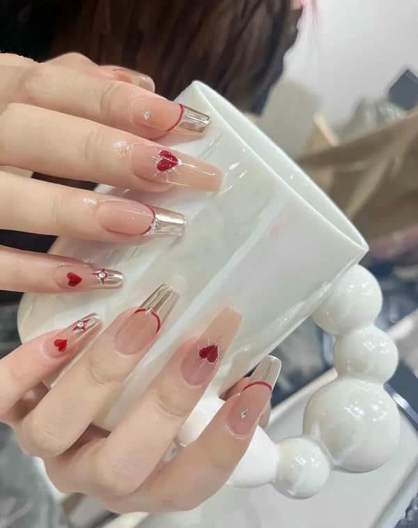 nail hình trái tim 19