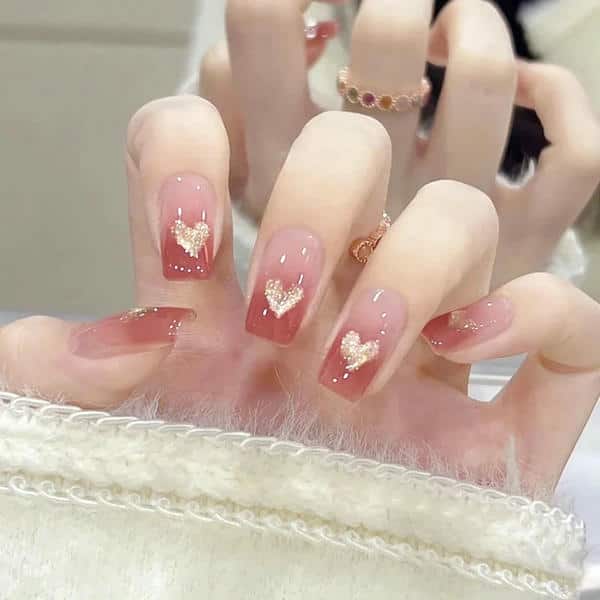 nail hình trái tim 2