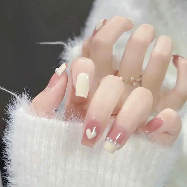 nail hình trái tim 6