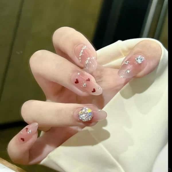 nail hình trái tim 7