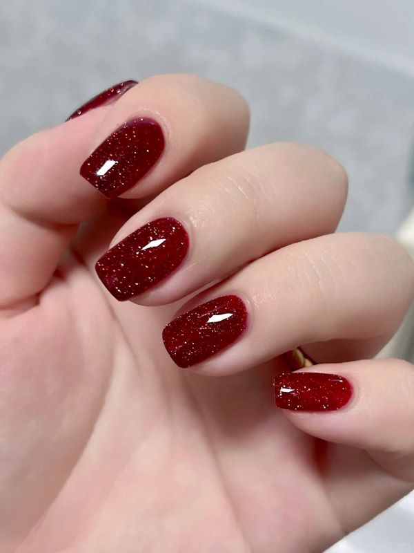 nail kim tuyến 18