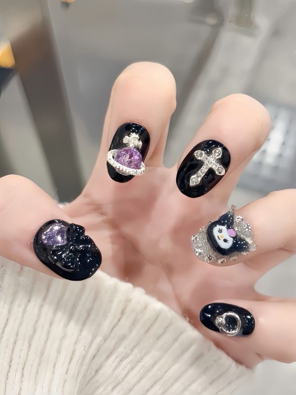 nail kuromi 1