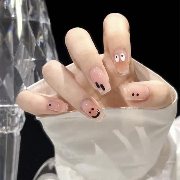 nail mặt cười 25