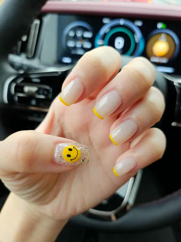 nail mặt cười 7