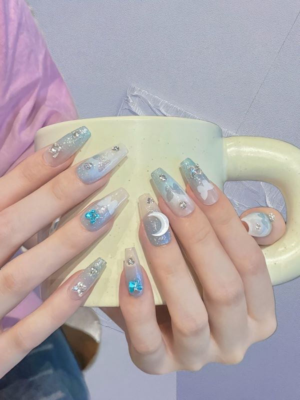 nail mặt trăng 10