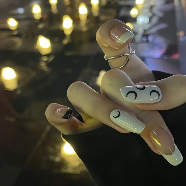 nail mặt trăng 14