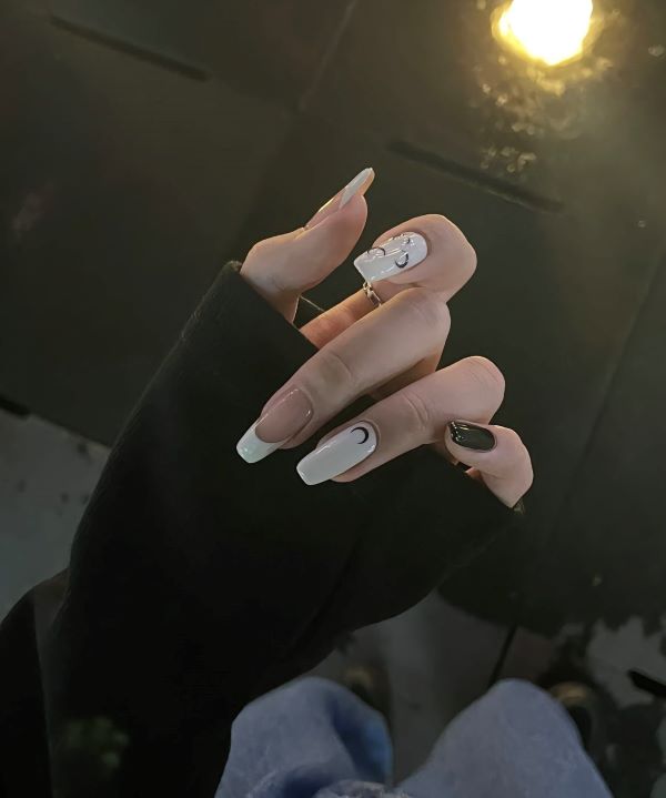 nail mặt trăng 2