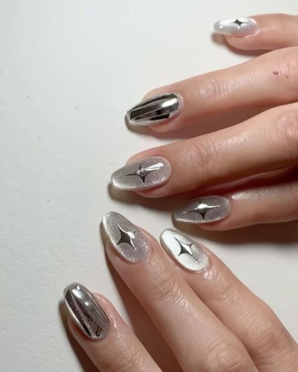 nail màu bạc 18