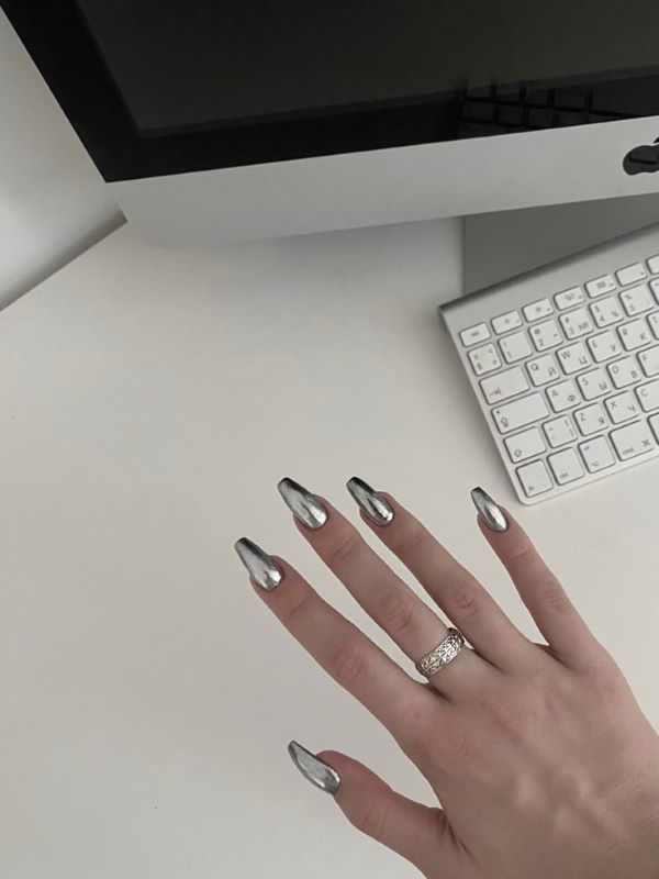 nail màu bạc 27
