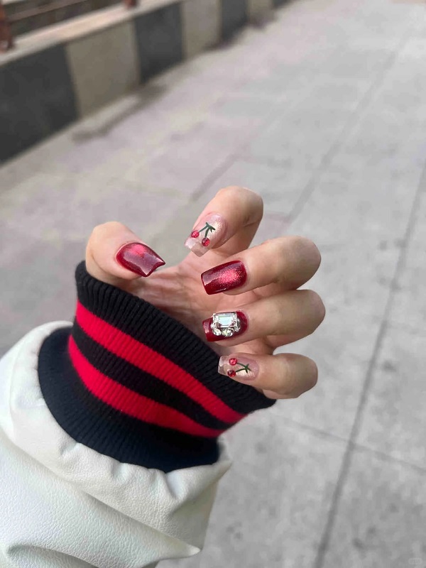 nail màu đỏ đính đá​ 14