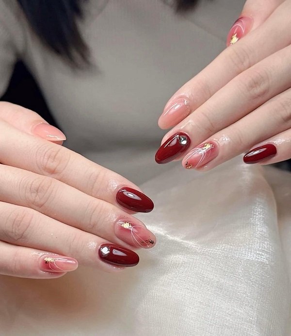 nail màu đỏ đính đá​ 21