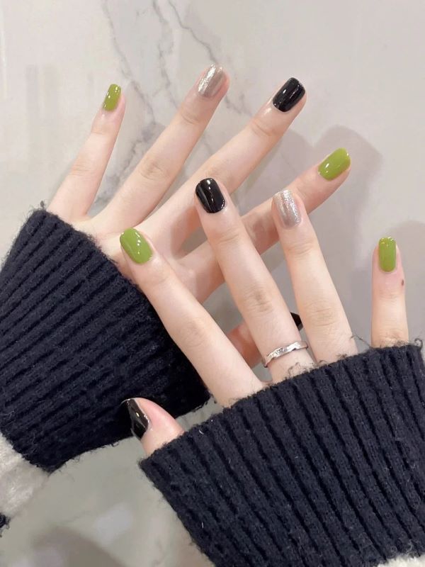 nail màu xanh lá 14