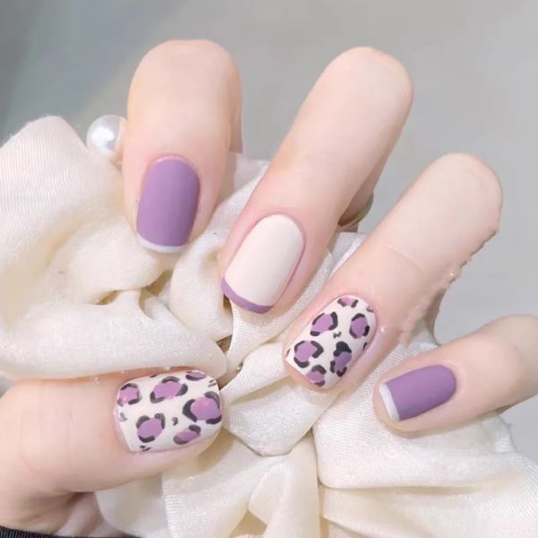 nail nhám 17