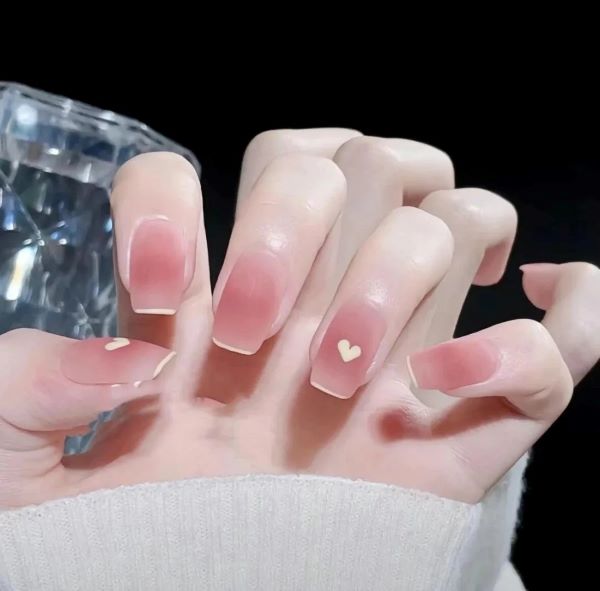 nail nhám 18