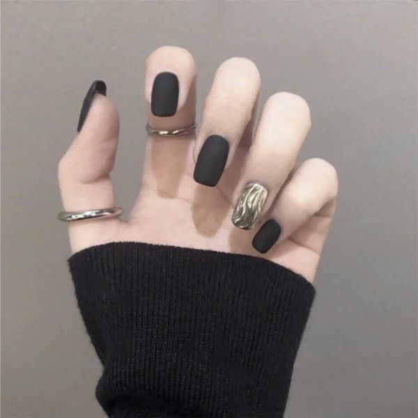 nail nhám 5