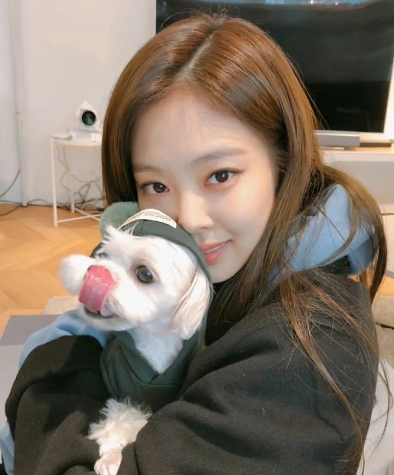 ảnh jennie dễ thương 20