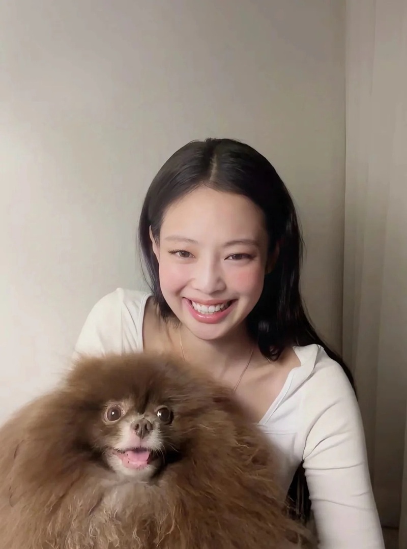 ảnh jennie dễ thương 25