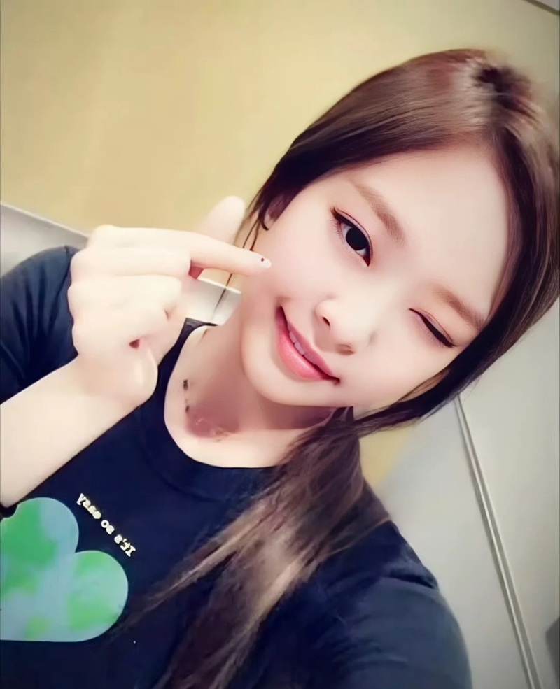 ảnh jennie dễ thương 37