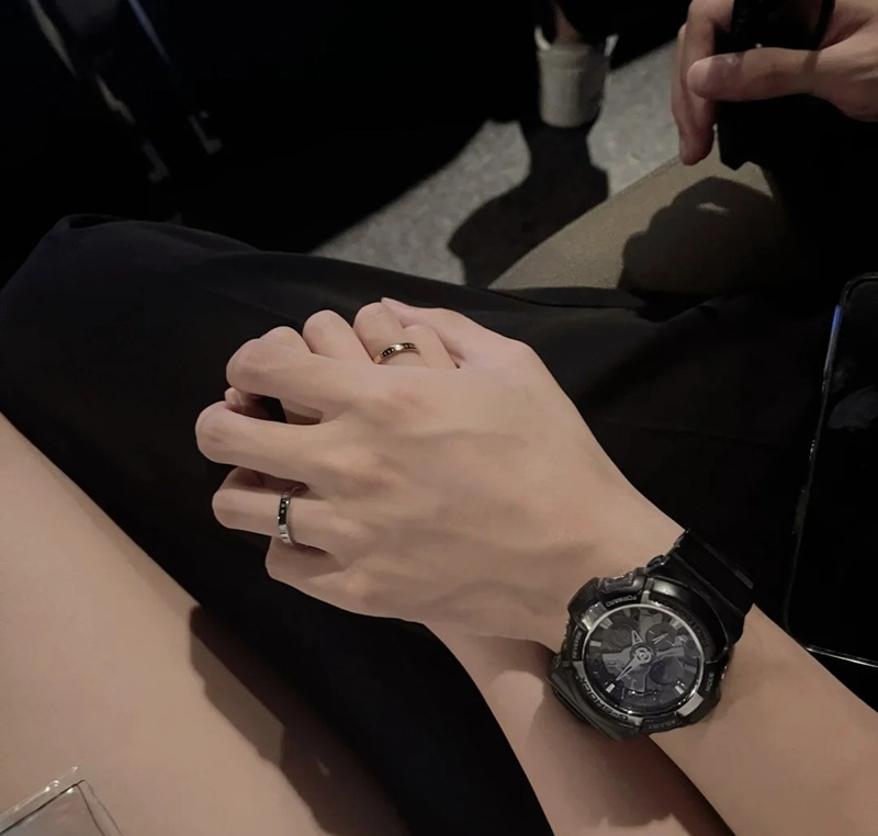 hình ảnh nắm tay người yêu đẹp 13