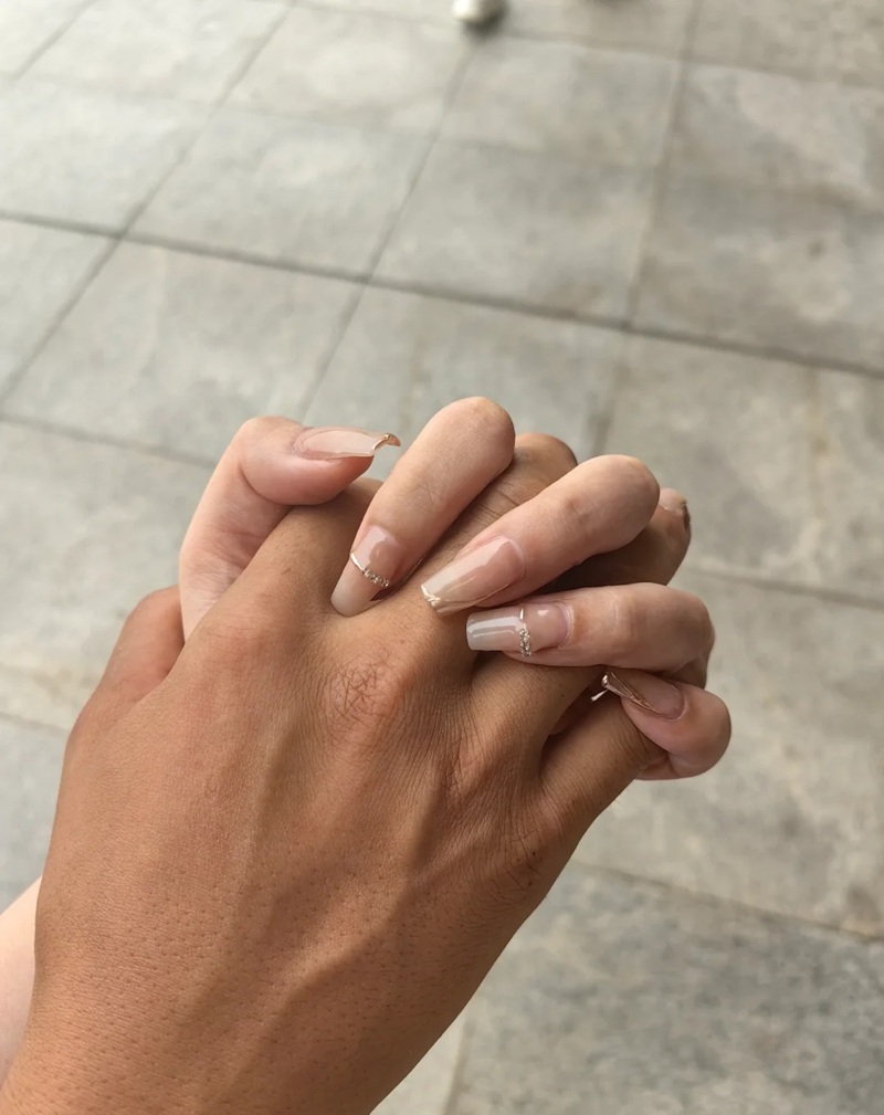 hình ảnh nắm tay người yêu đẹp 39