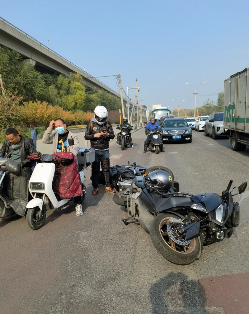 ảnh ngã xe 14
