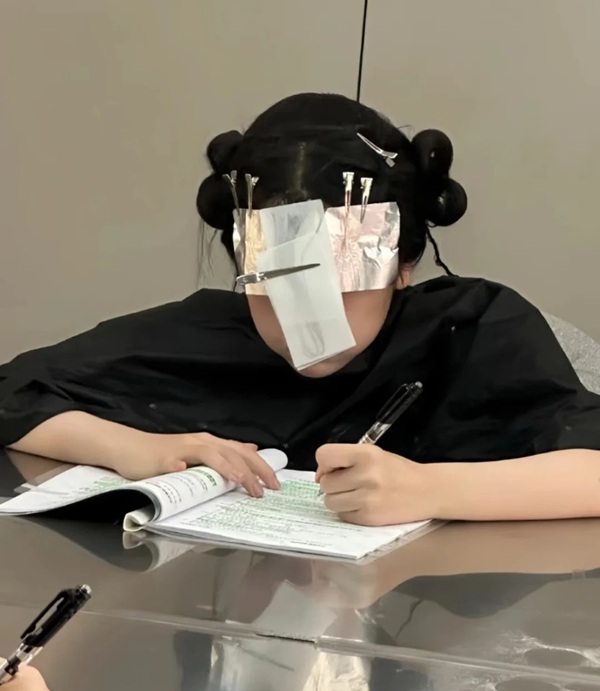 ảnh avatar ôn thi 34