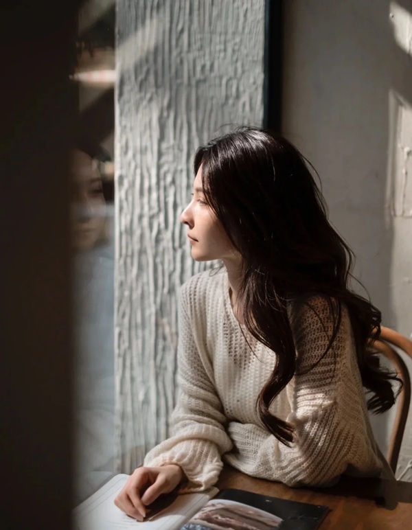 avatar overthinking nữ