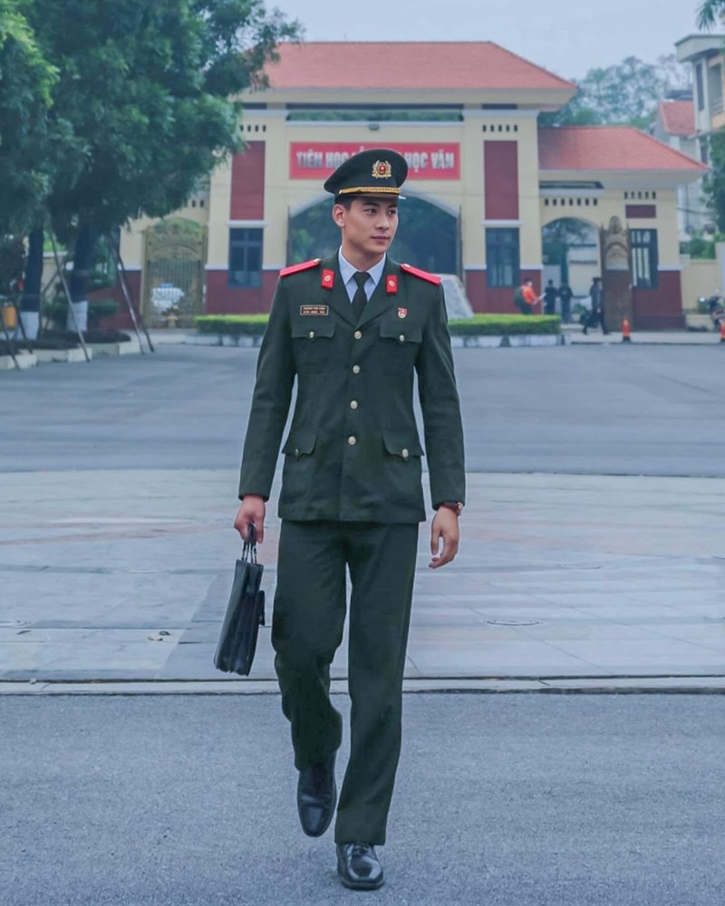 hình ảnh công an nhân dân 12