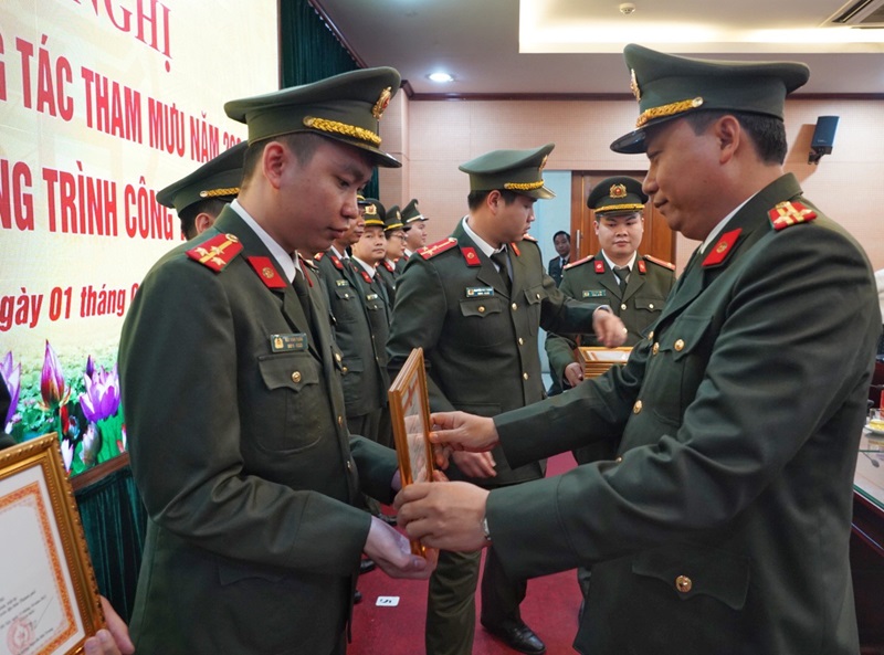 hình ảnh công an nhân dân 34