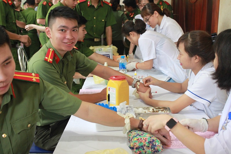 hình ảnh công an nhân dân 35