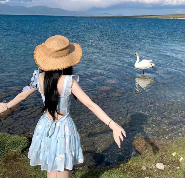 avatar cô gái quay lưng 34