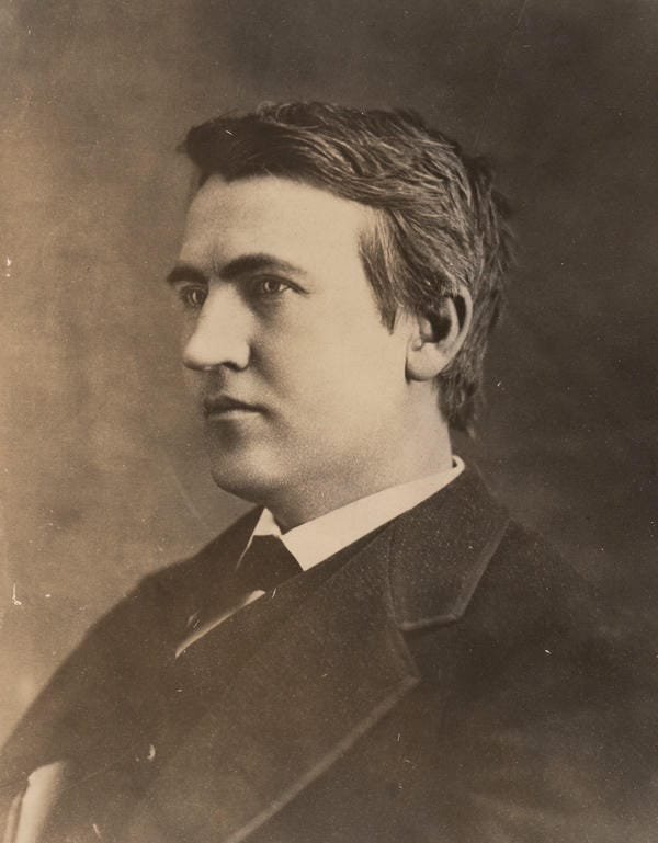 ai là người phát minh ra bóng đèn điện (15)