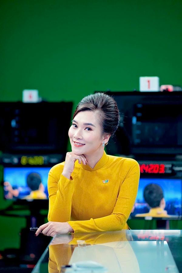 chồng biên tập viên khánh trang la ai 1