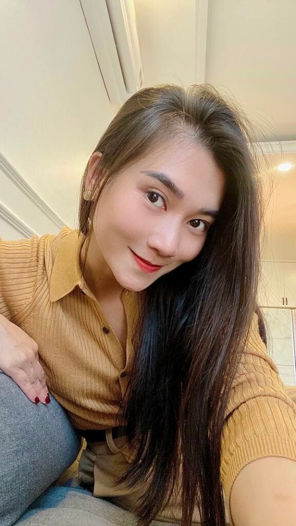 chồng biên tập viên khánh trang la ai 10