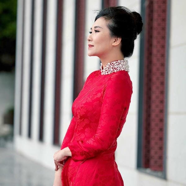 chồng biên tập viên khánh trang la ai 14