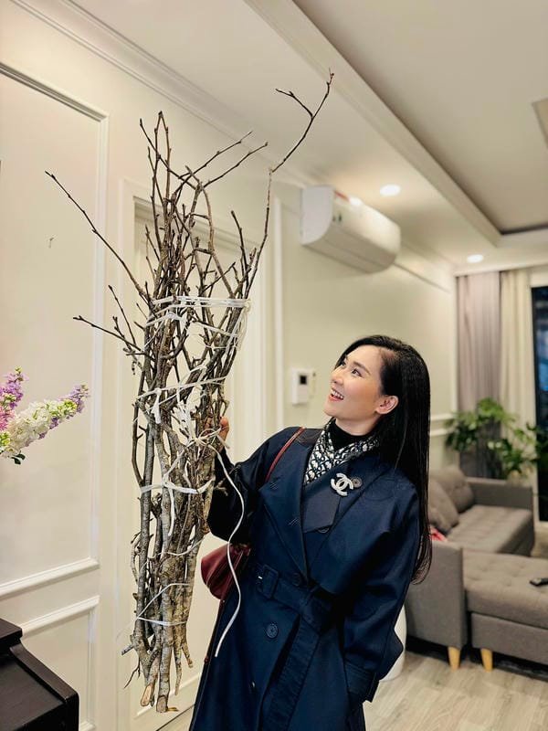 chồng biên tập viên khánh trang la ai 15