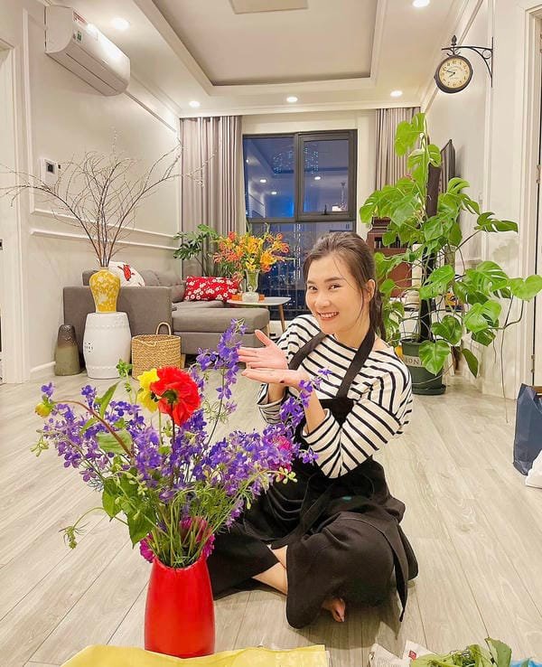 chồng biên tập viên khánh trang la ai 17