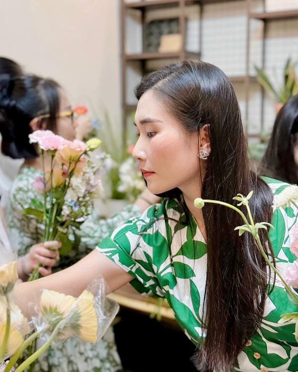 chồng biên tập viên khánh trang la ai 18