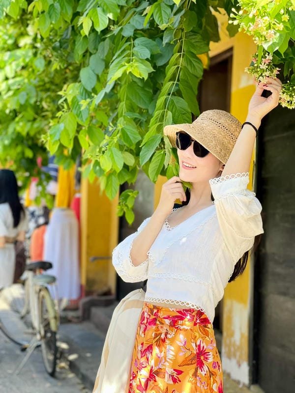 chồng biên tập viên khánh trang la ai 7