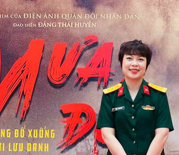 đạo diễn phim mưa đỏ là ai 7