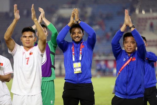 Nguyễn Xuân Son là ai 11