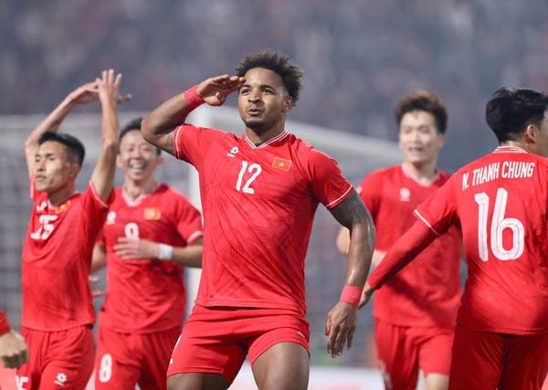 Nguyễn Xuân Son là ai 13