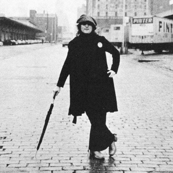 ai là người sáng tác bài hát “imagine” 5